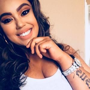 Meet your Posher, Rose